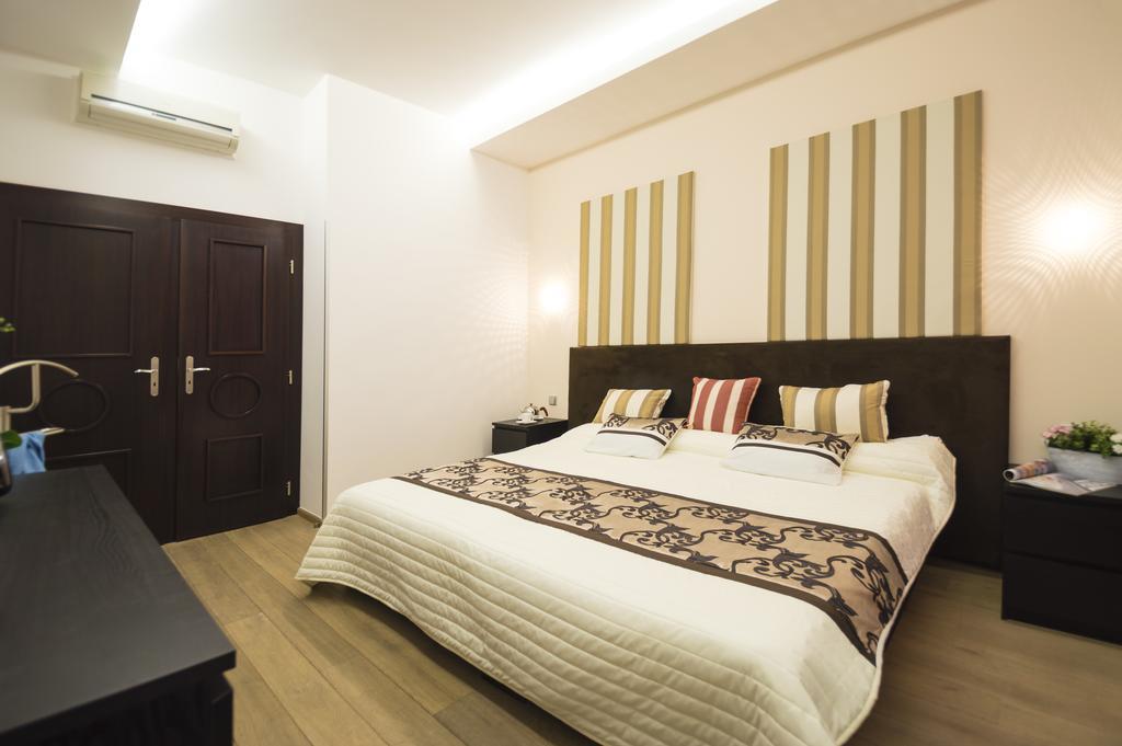 Luxury Apartments Pricna Прага Екстер'єр фото